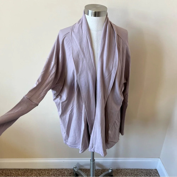 Lululemon Back In Action Wrap Smoky Blush 17671 - Picture 9 of 10